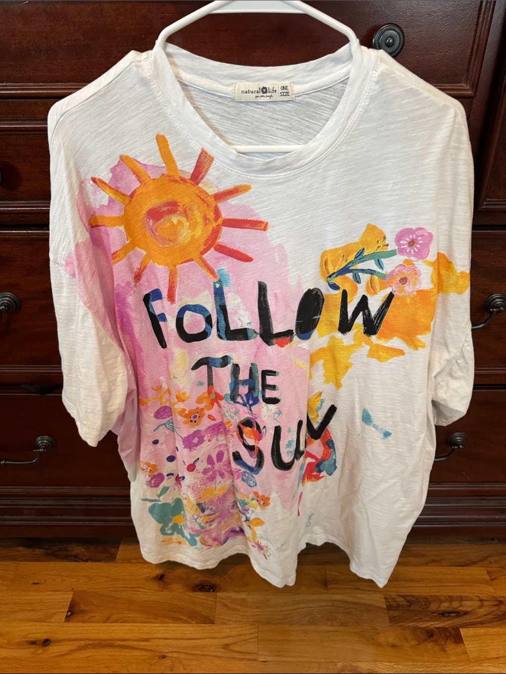 NATURAL LIFE White Short Sleeve 'Follow The Sun' Graphic Tee with Multicolor Art